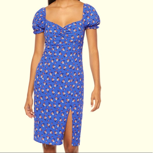 City Triangles Dresses & Skirts - City Triangle Juniors Short Sleeve Blue Floral Bodycon Dress